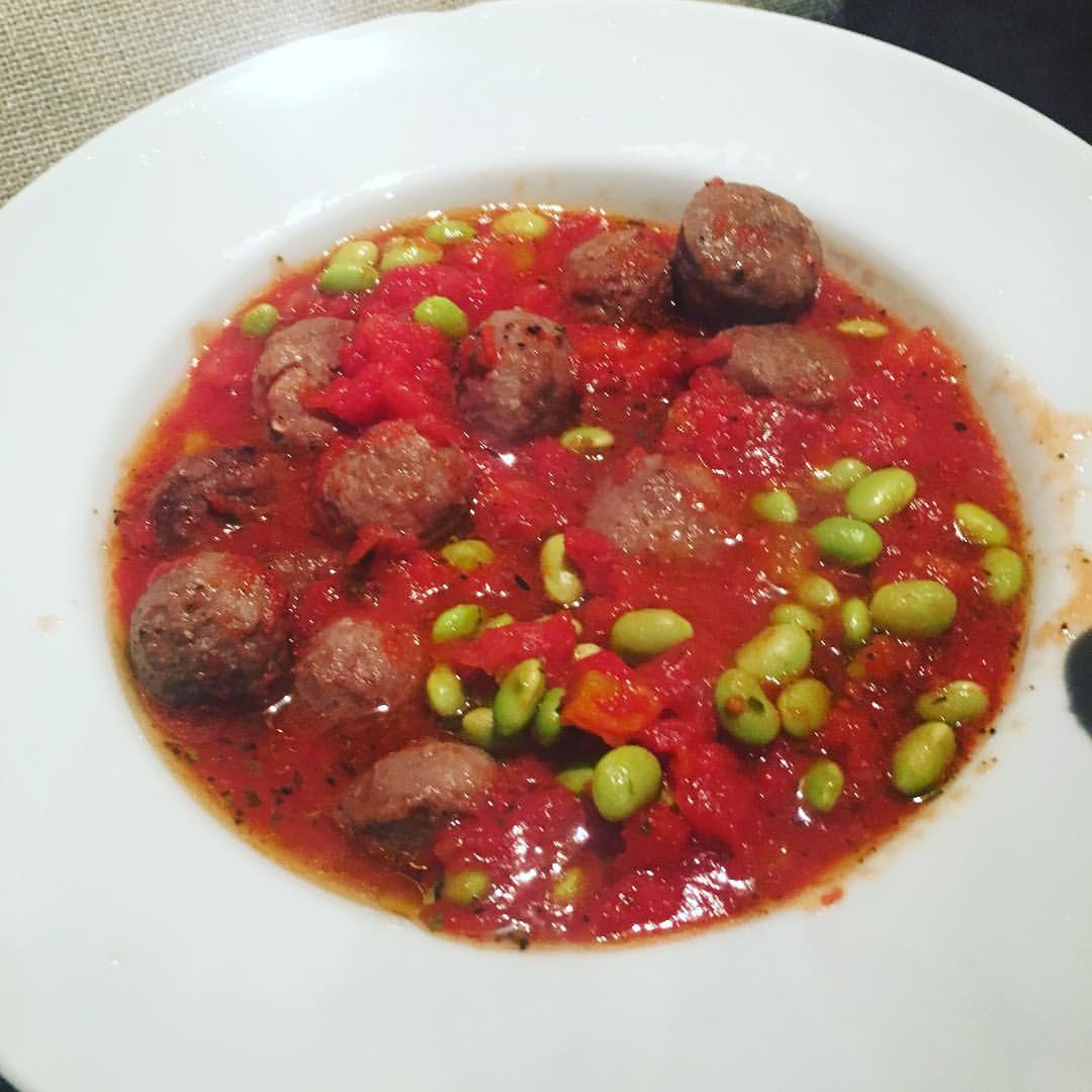 Beef balls in juice of free range tomatoes