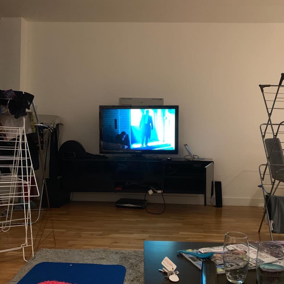 Well this TV is kinda shit